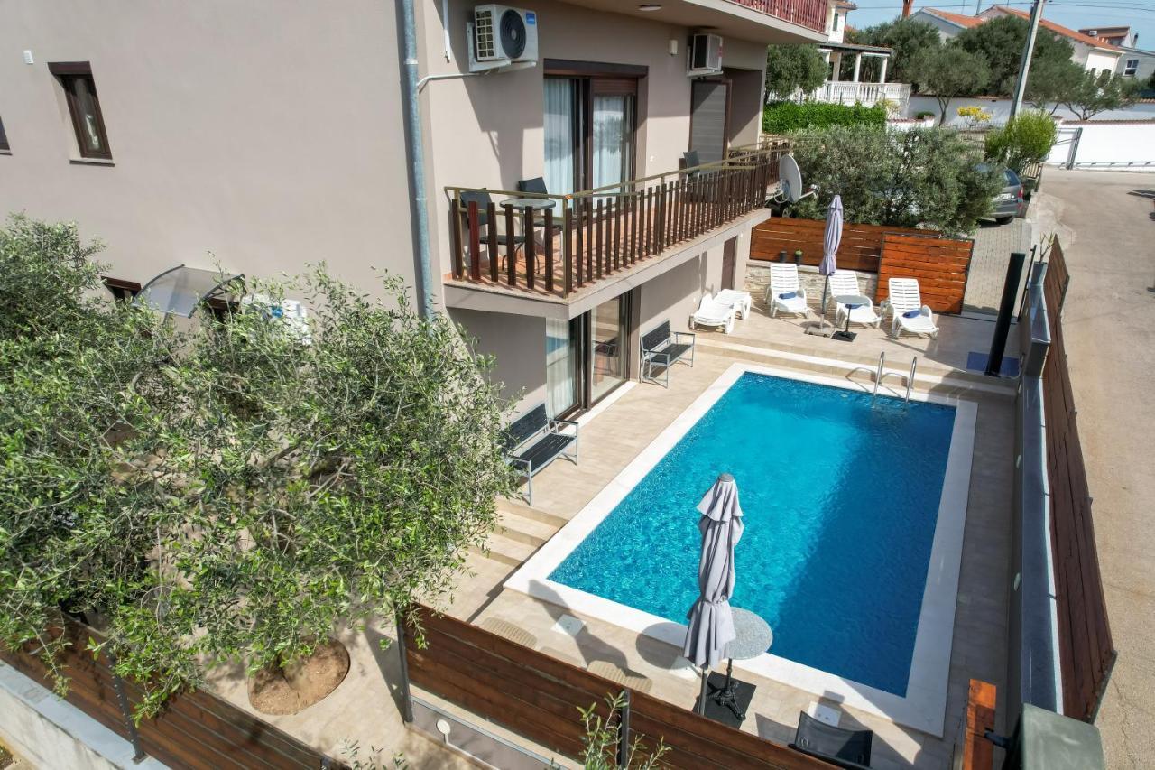 Pool Apartments Julia Задар Экстерьер фото