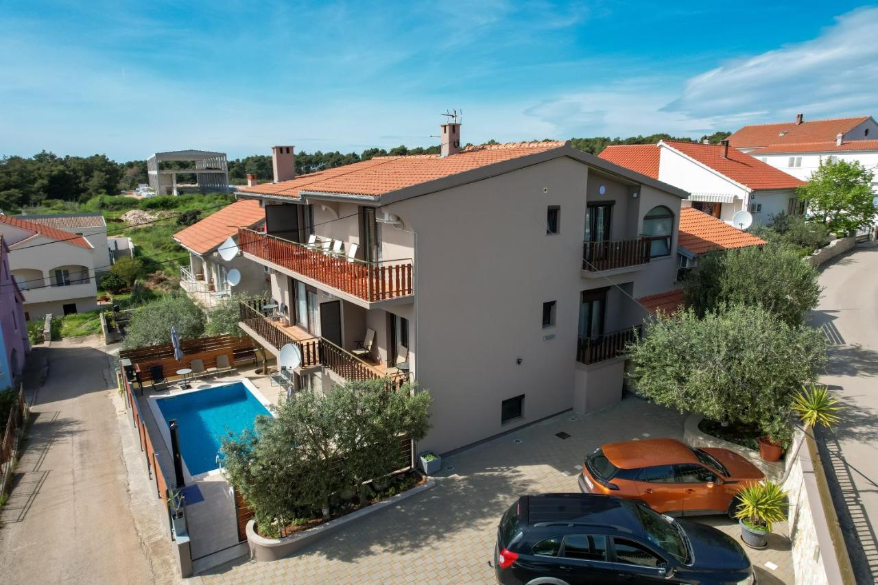 Pool Apartments Julia Задар Экстерьер фото